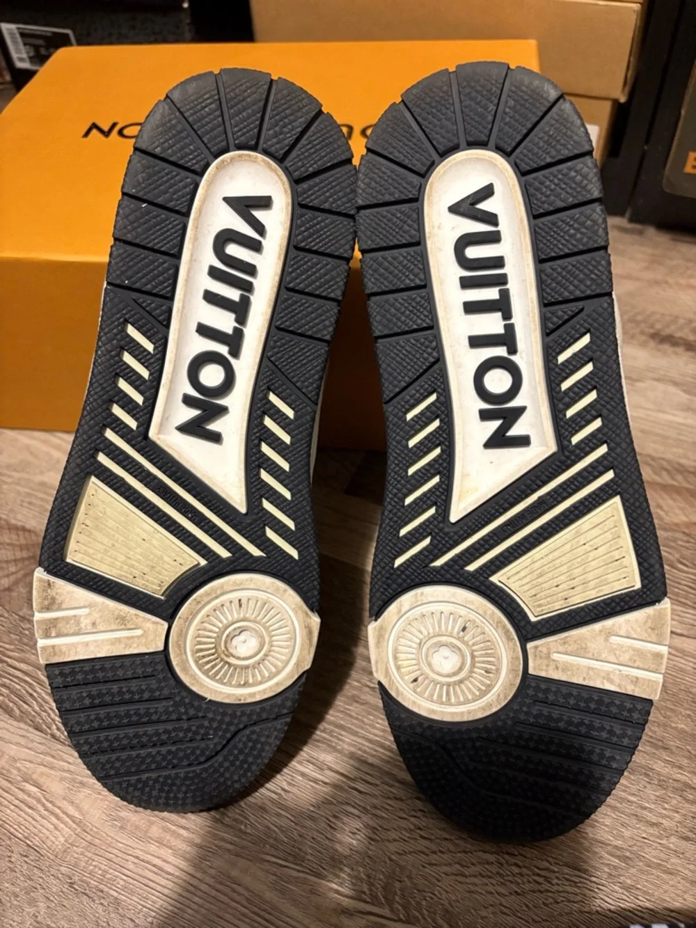 Louis Vuitton Men’s White and Navy Trainer Sneakers with Gray Accents - Picture 8 of 10